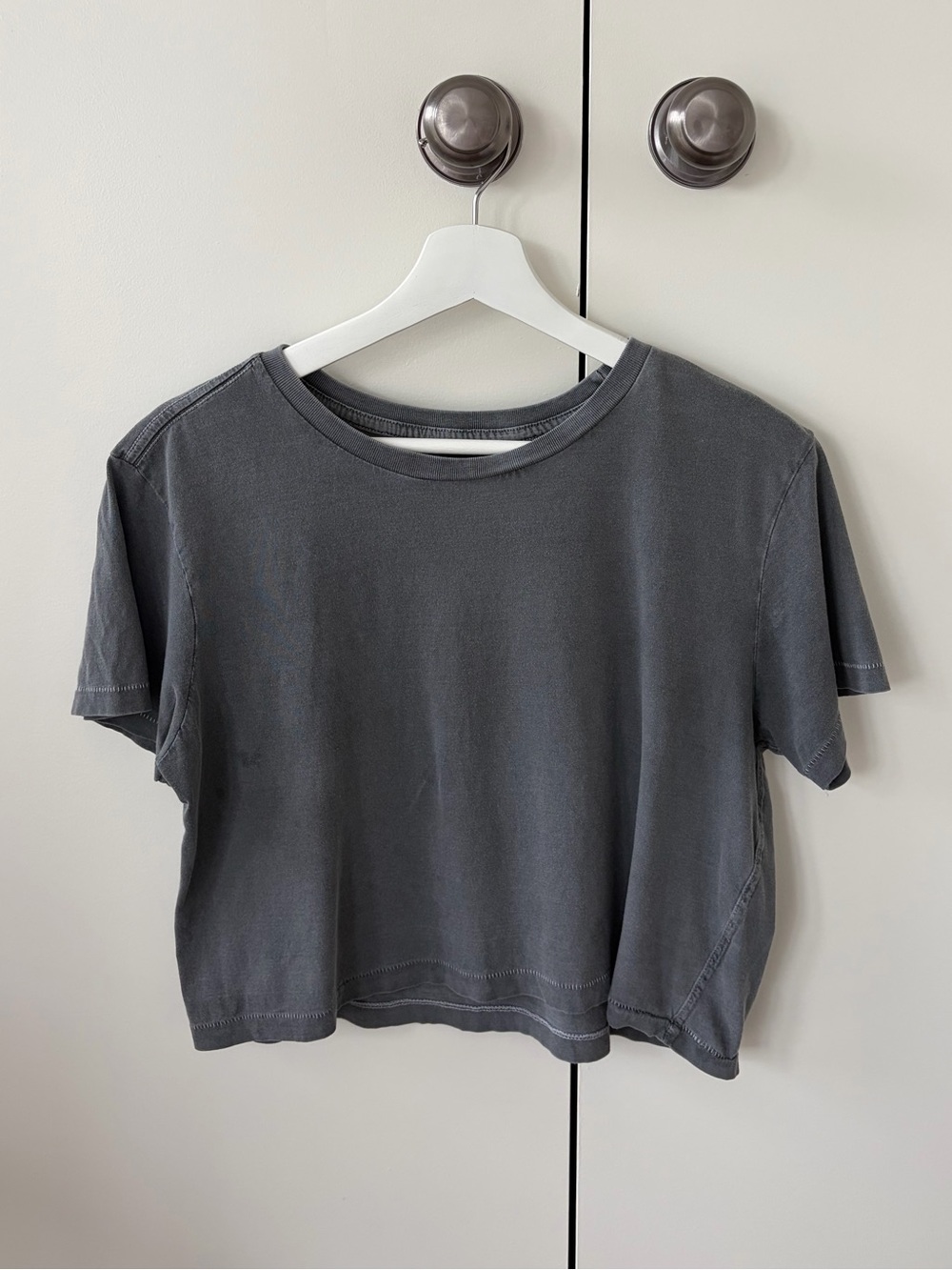 Glassons basic cropped tee - Picture 4 of 6
